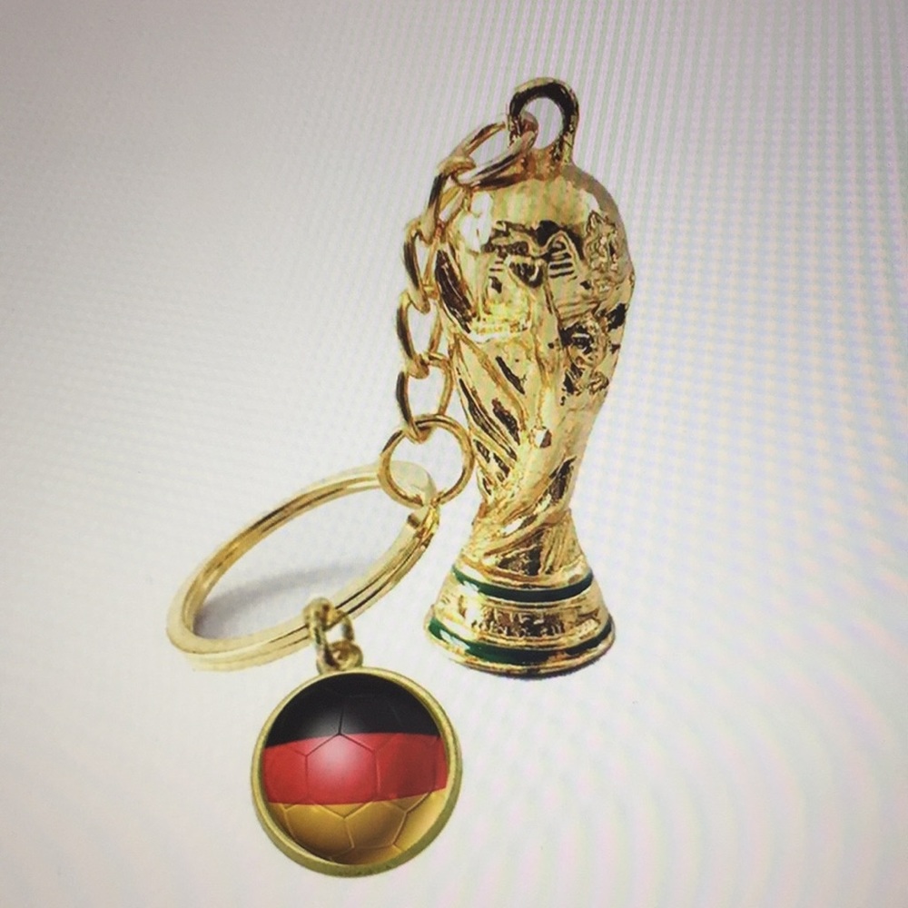 Germany 2018 World Cup Trophy Keychain/New